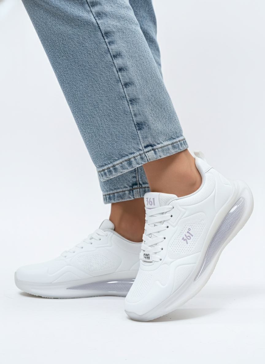 کتونی سفید زنانه مدل 361 با طراحی اسپرت و زیره نرم