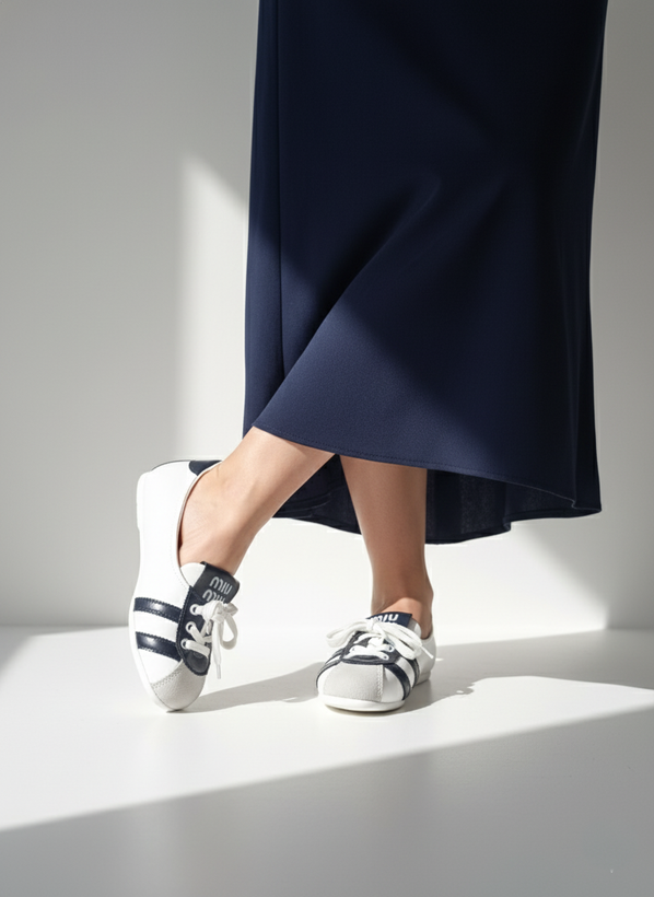 کتونی سرمه ای